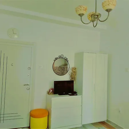 оазис 2 във Апартаменти *